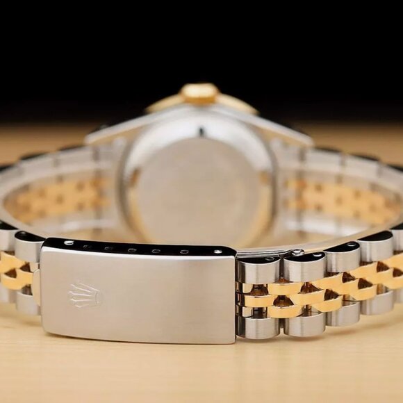 Sale! Rolex Ladies Diamond Datejust Dial 18k Watch - Picture 5 of 7